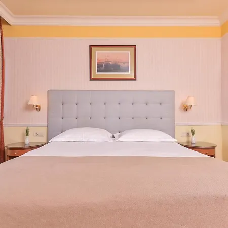 Continental 3* Abbazia