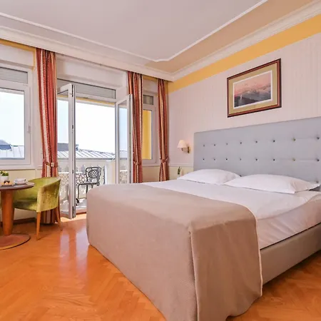 Continental Hotell 3*