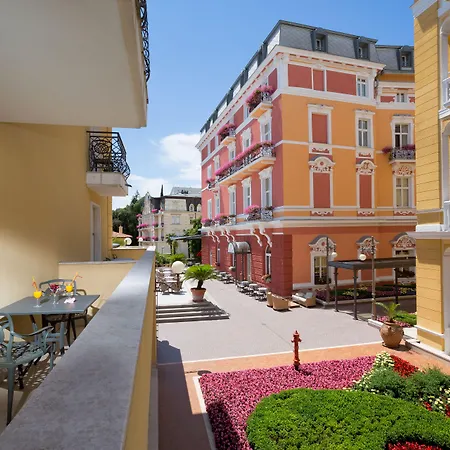 Continental Hotell 3*