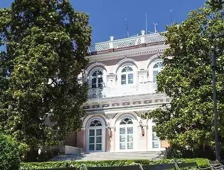 Ξενοδοχείο Continental 3*