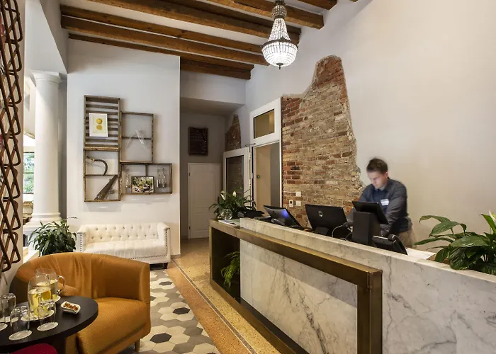 Otel Continental 3*