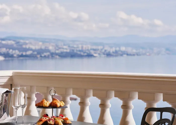 Continental Otel 3*