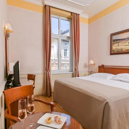 Continental 3* Opatija