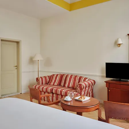 Continental 3* Οπατία