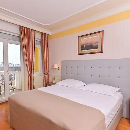 Continental Hotel
