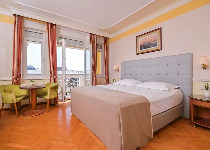 Continental Hotell 3*