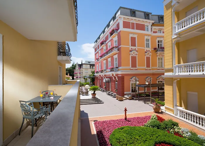Continental Hotel 3*