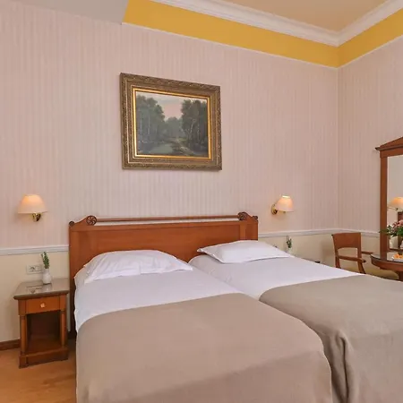 Continental Hotell 3*