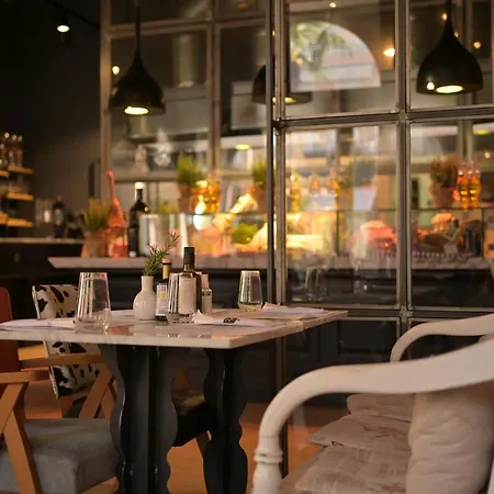 호텔 Continental 오파티아