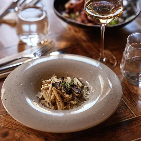 Continental 호텔 오파티아