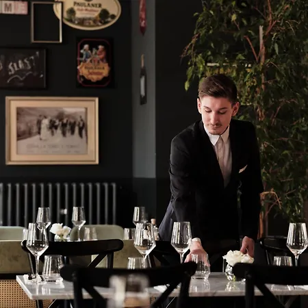 호텔 Continental 3*